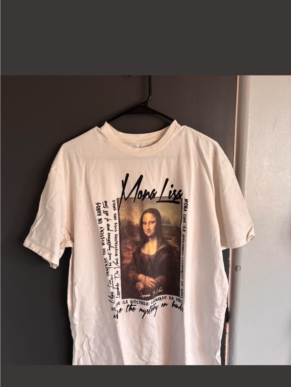 Pull&Bear Mona Lisa Graphic T-Shirt in Cream - Unbranded